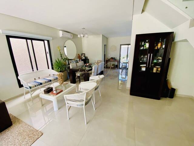 #1023 - Casa para Venda em Valinhos - SP