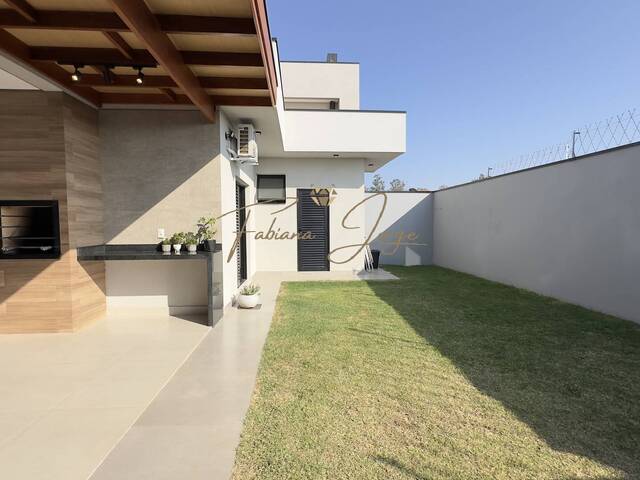 #1036 - Casa para Venda em Valinhos - SP - 2