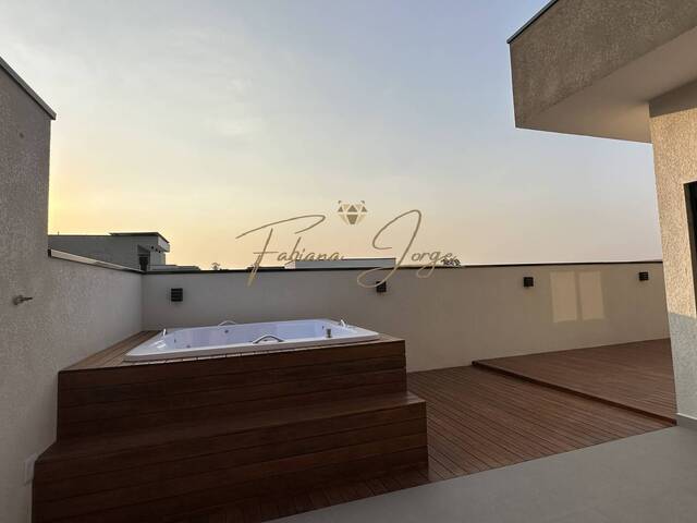 #1056 - Casa para Venda em Valinhos - SP