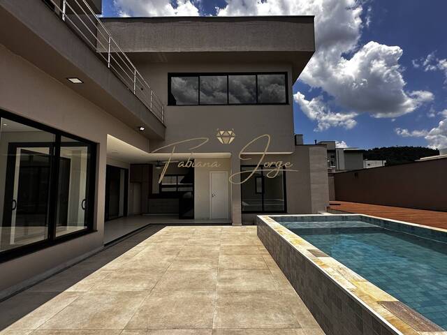 #1060 - Casa para Venda em Valinhos - SP - 1