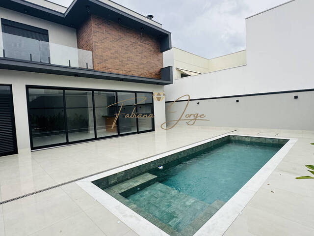 #1061 - Casa para Venda em Valinhos - SP - 1