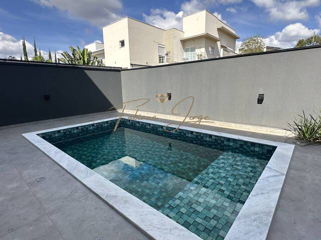 #1096 - Casa para Venda em Campinas - SP - 2