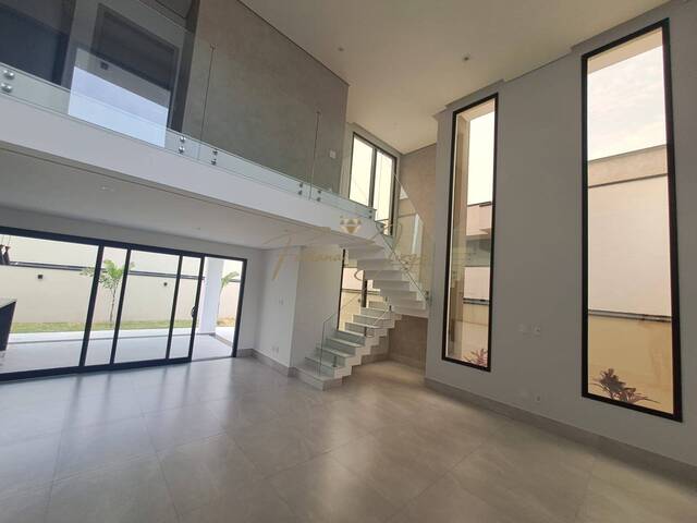 #1122 - Casa para Venda em Valinhos - SP - 3