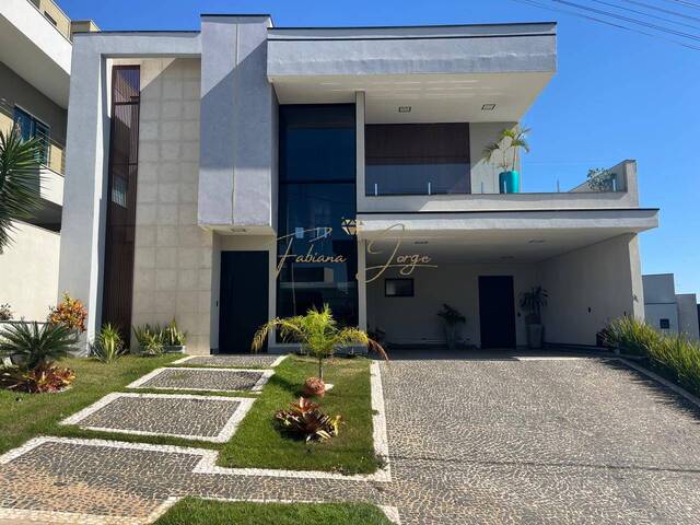 #1162 - Casa em condomínio para Venda em Valinhos - SP