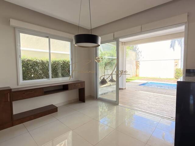 #1260 - Casa em condomínio para Venda em Campinas - SP