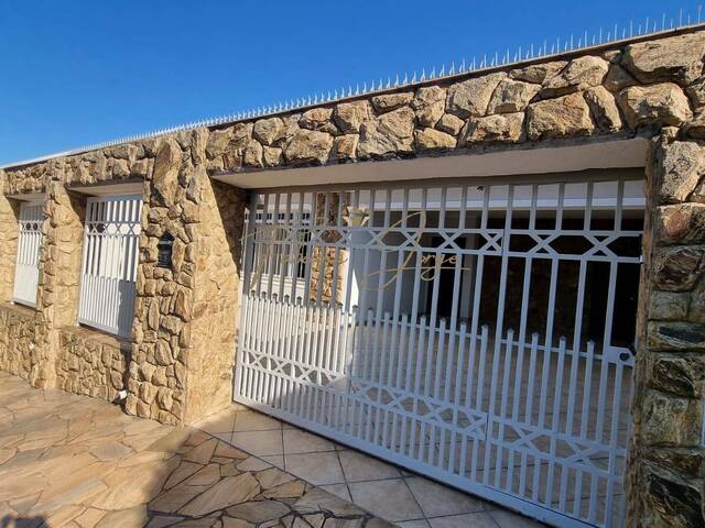 #1283 - Casa para Venda em Campinas - SP - 2