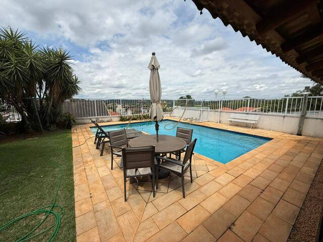 #1312 - Casa para Venda em Águas de São Pedro - SP - 2